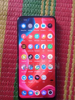 Realme 7i 8/128 (Used)