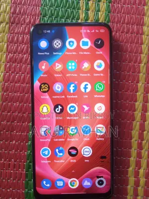 Realme 7i 8/128 (Used)