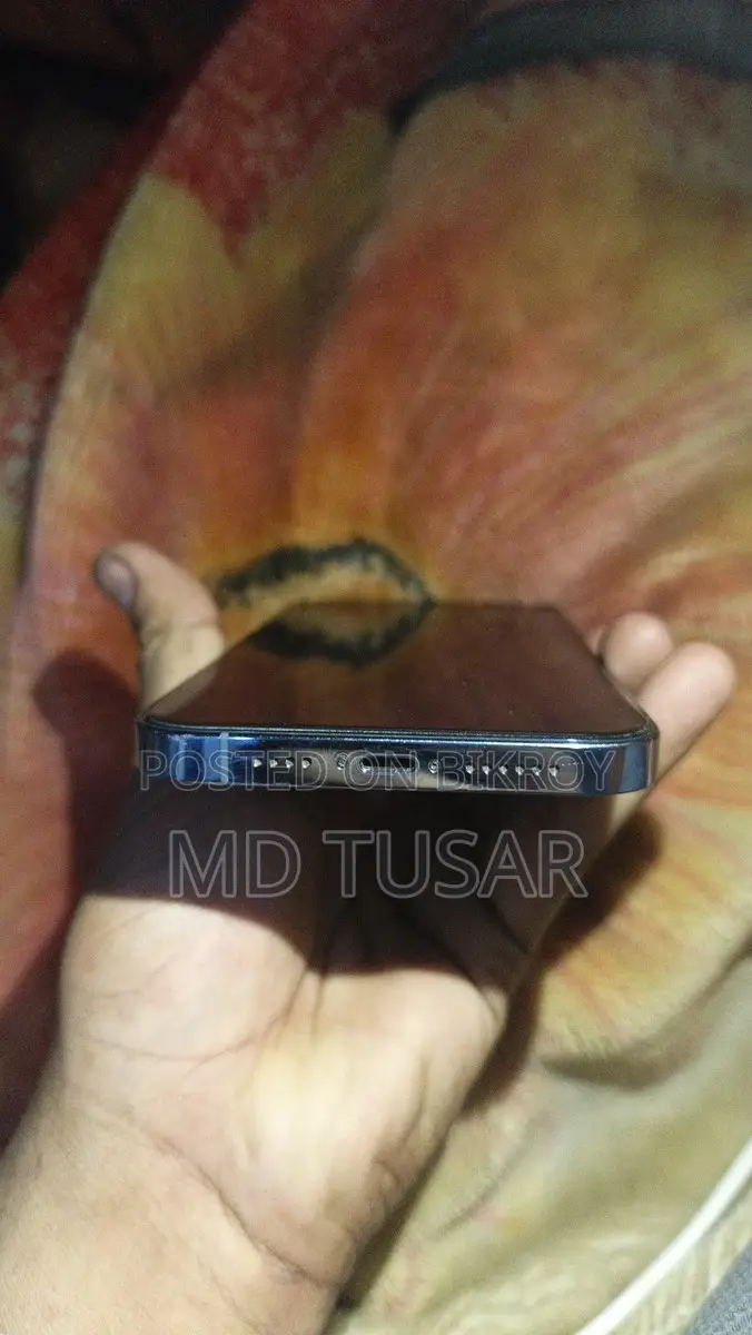 Apple iPhone 13 (Used)