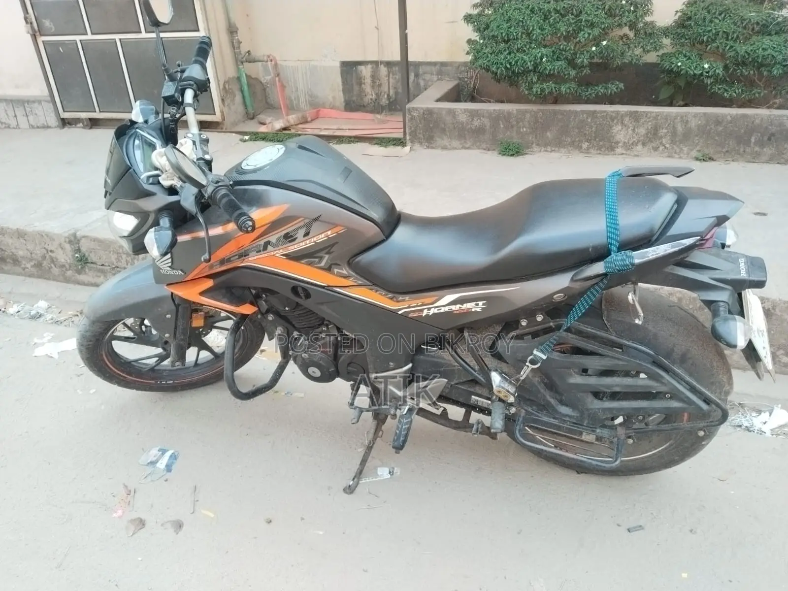 Honda Hornet CBS 2023