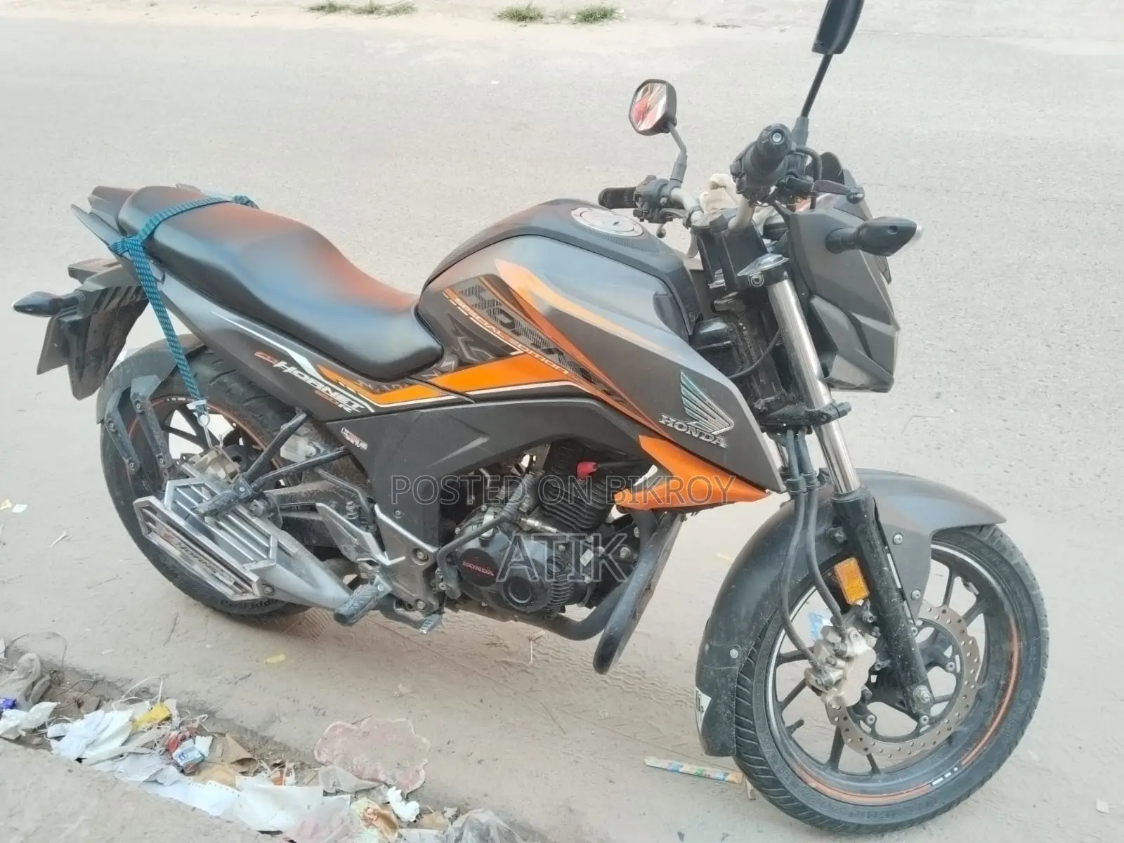 Honda Hornet CBS 2023