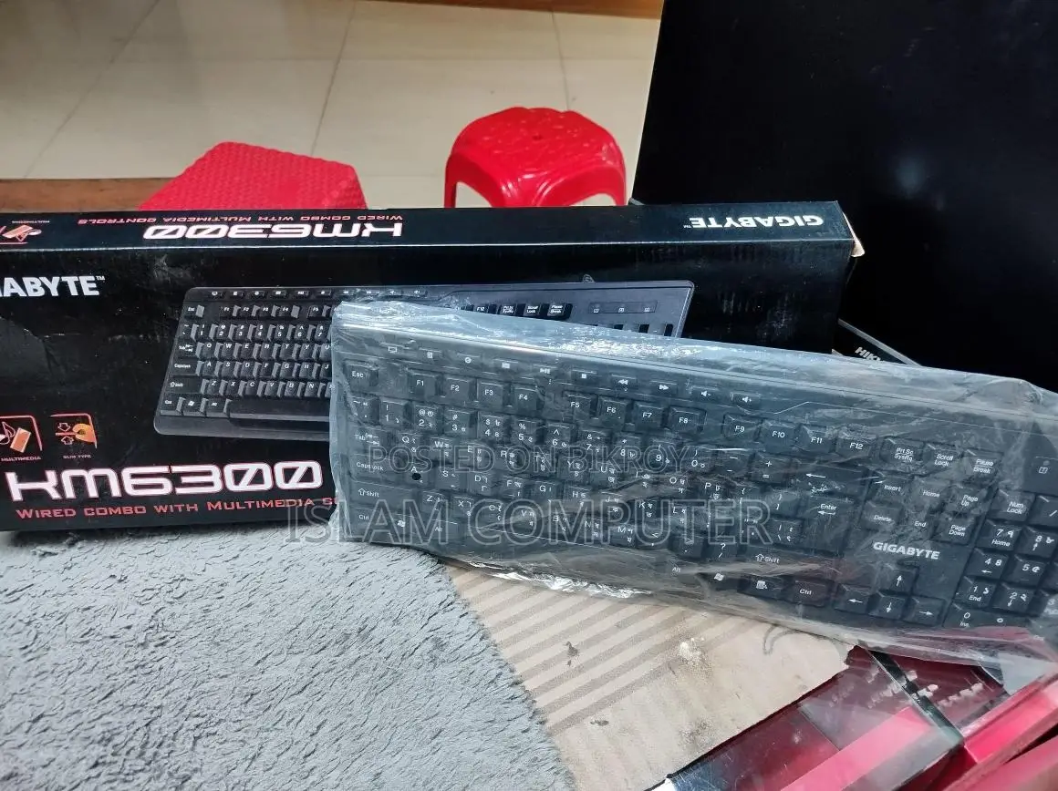 Gigabyte KM6300 USB Multimedia Keyboard with Mouse Combo