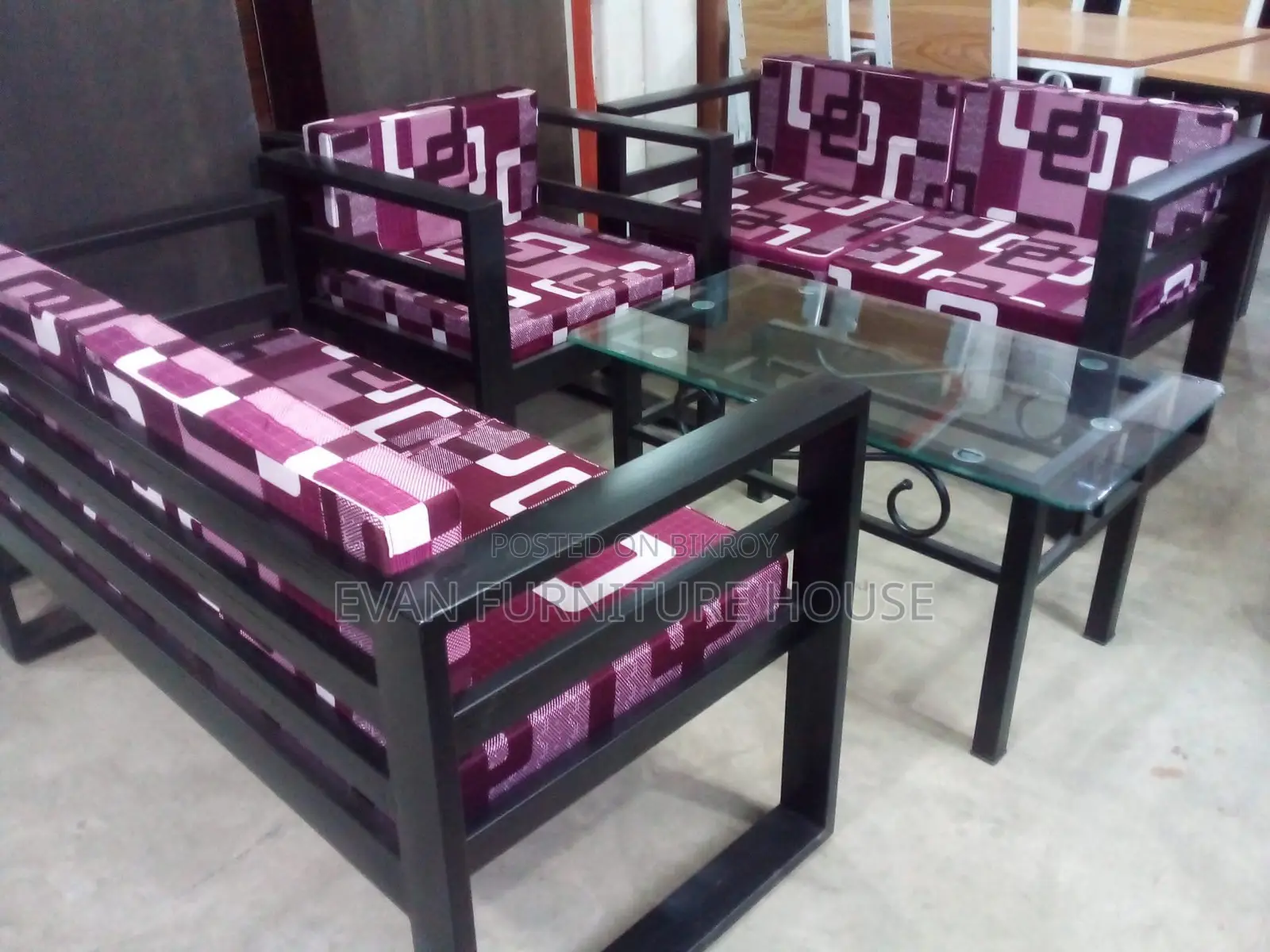 Heavy-Duty 22-Gauge 2+2+1 Sofa Set