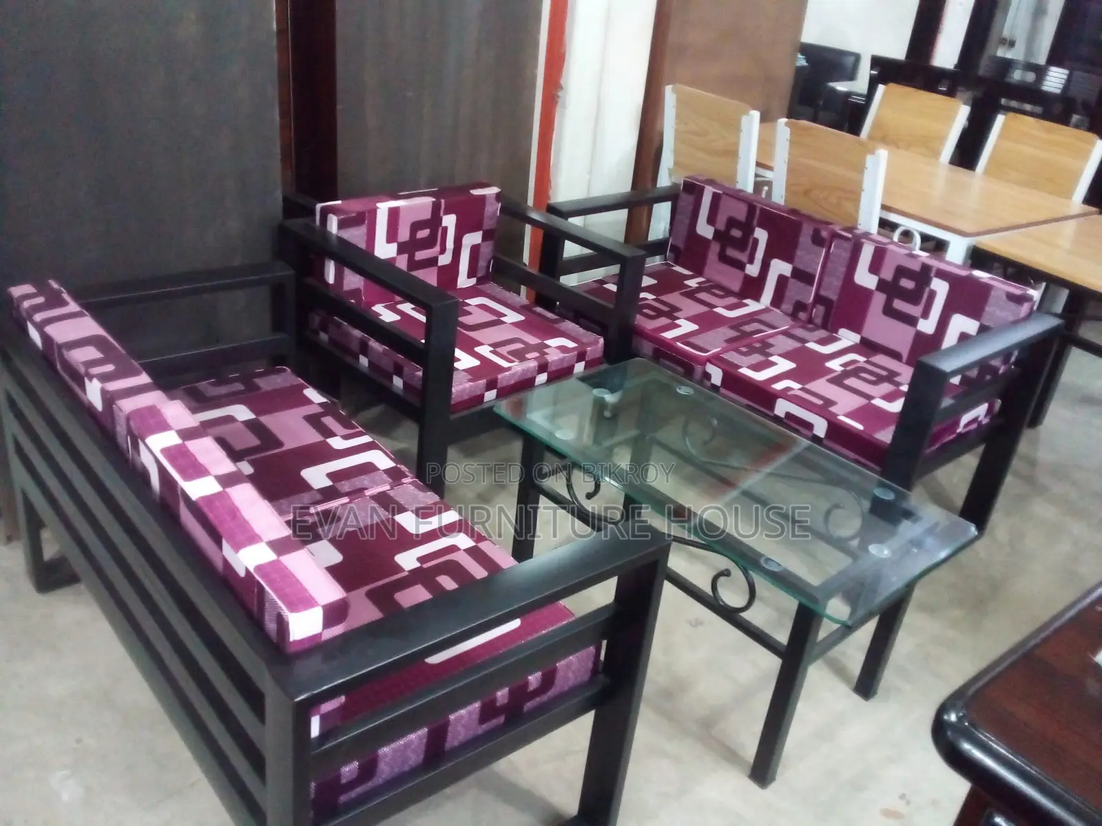 Heavy-Duty 22-Gauge 2+2+1 Sofa Set