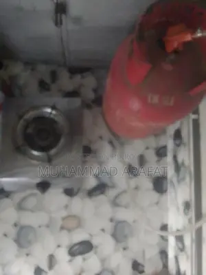 5 Kg Gas Cylinder & Stove for Sale