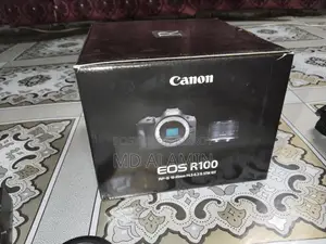 Canon r100