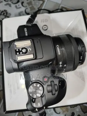 Canon r100