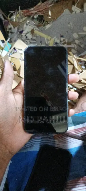 Apple iPhone XR (Used)