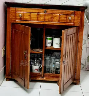 প্রিমিয়াম কাঠের ক্যাবিনেট