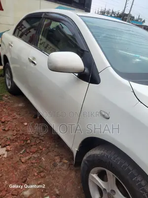 Toyota Axio . 2008