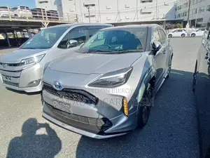 Toyota Yaris Cross Z Silver 4.5 Point 2021