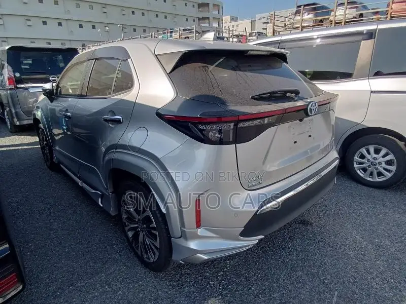 Toyota Yaris Cross Z Silver 4.5 Point 2021