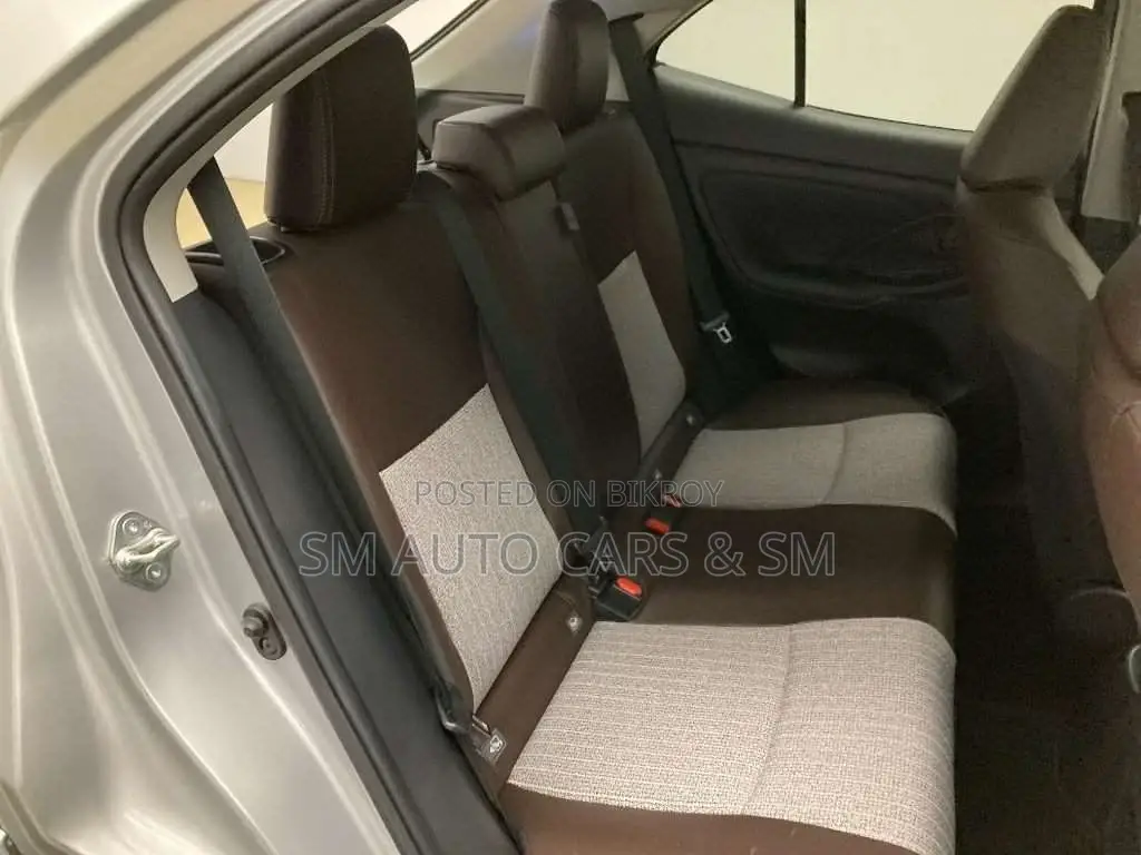 Toyota Yaris Cross Z Silver 4.5 Point 2021