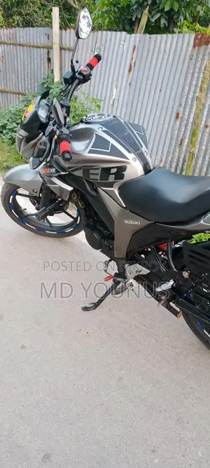 Suzuki Gixxer Monotone . 2023