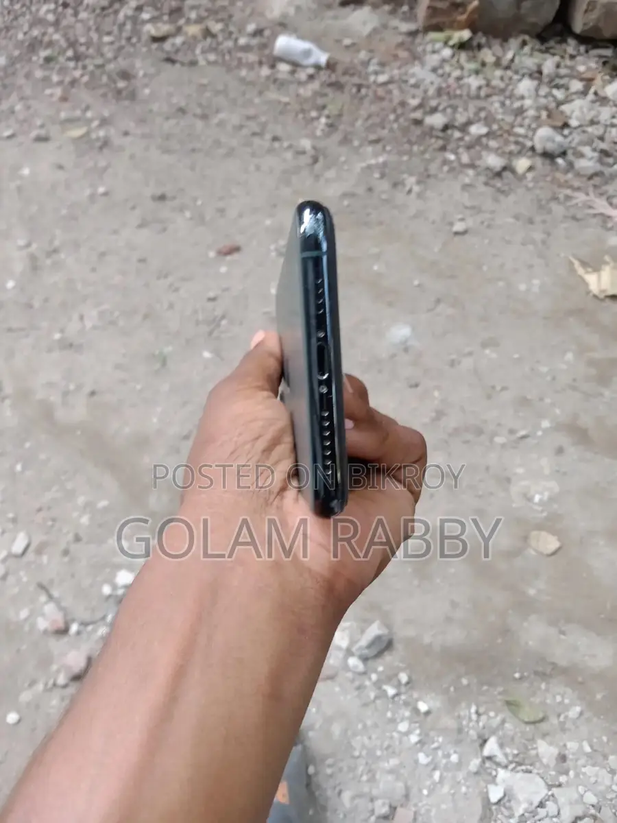 Apple iPhone 11 Pro Max (Used)