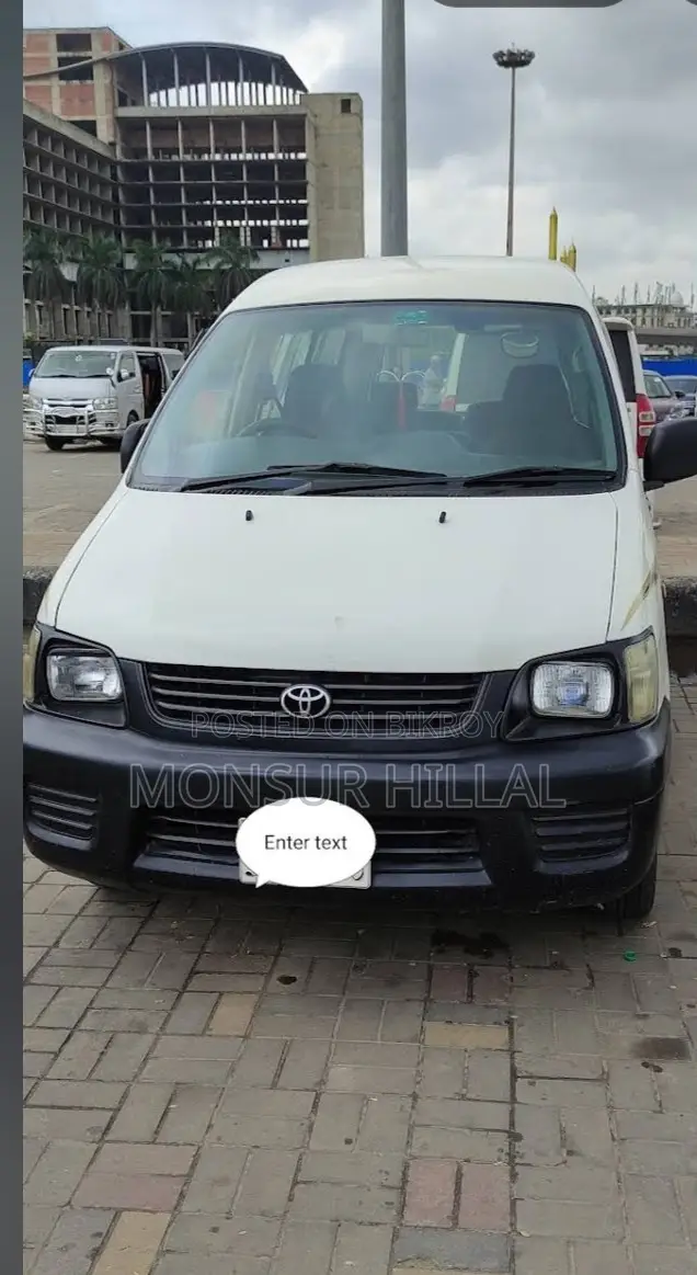 Toyota Noah 2003