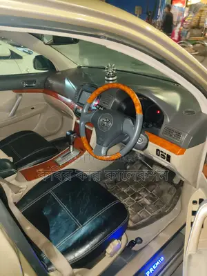 Toyota Premio Golden 2005