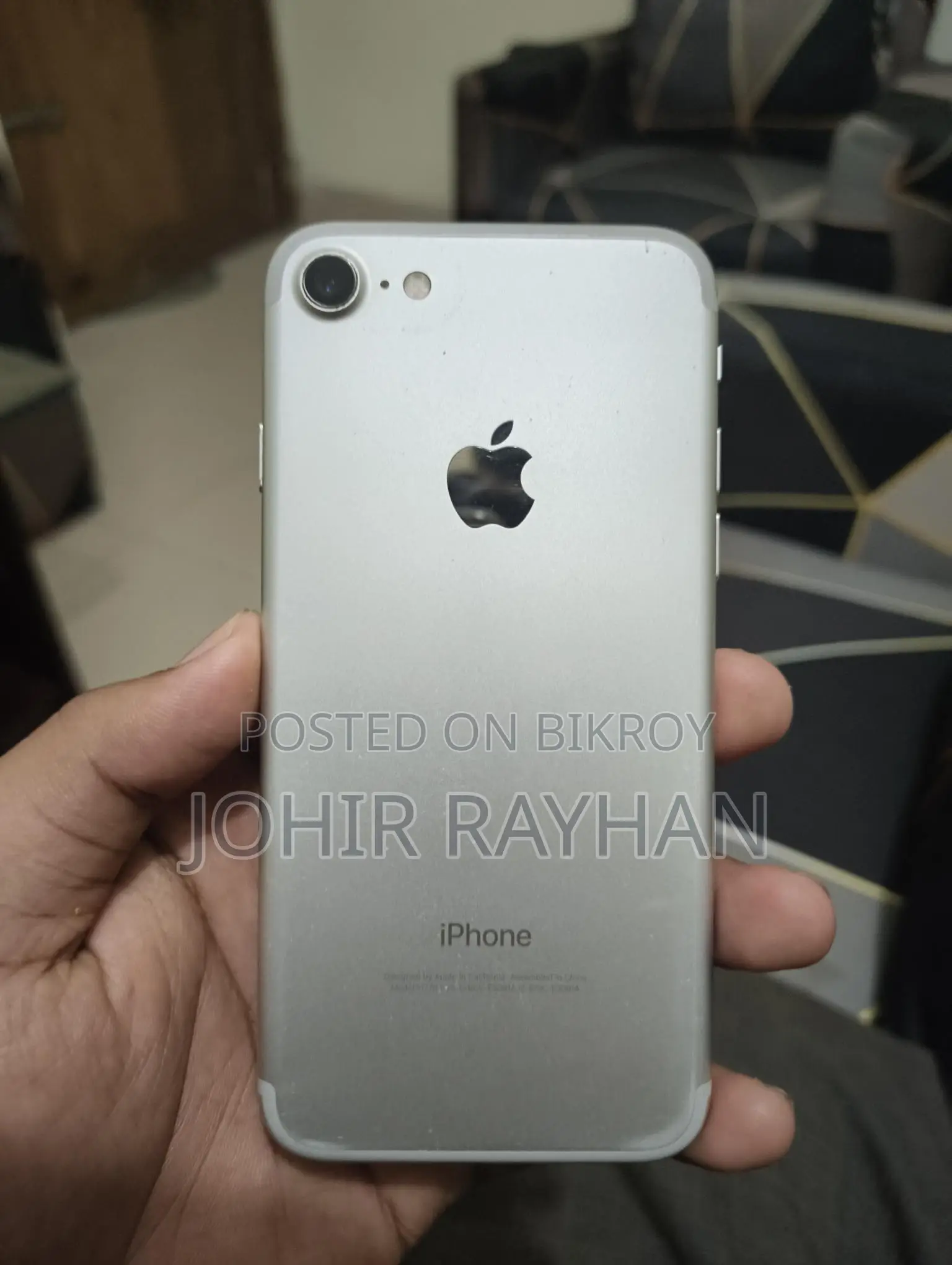 Apple iPhone 7 (Used)