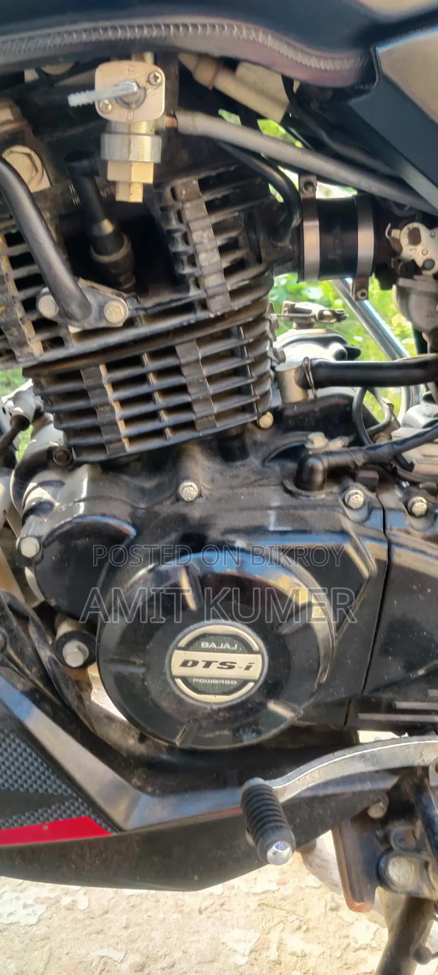 Bajaj Pulsar 150 . 2021