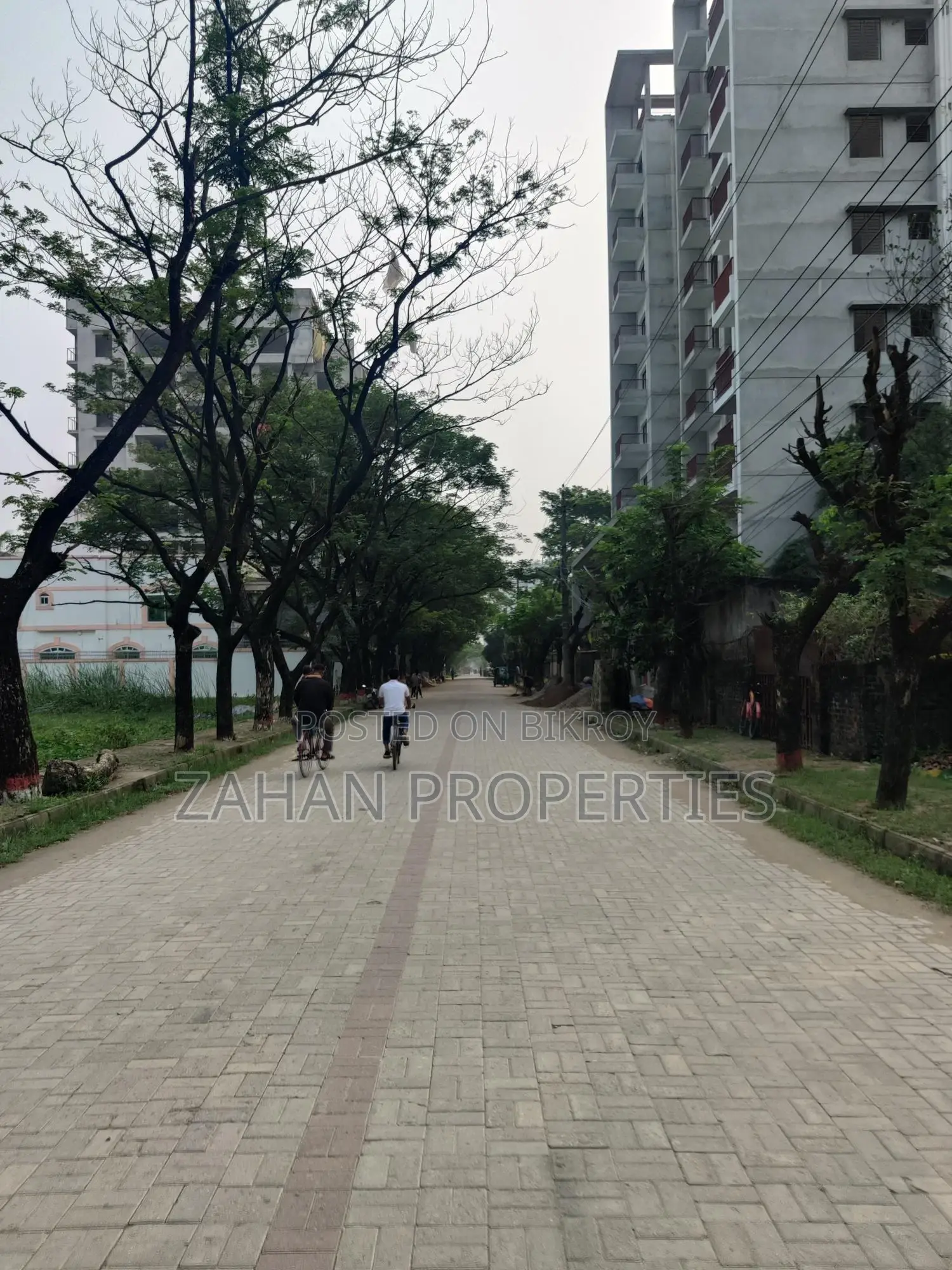 BASHUNDHARA J Block 10 kata Plot sell.