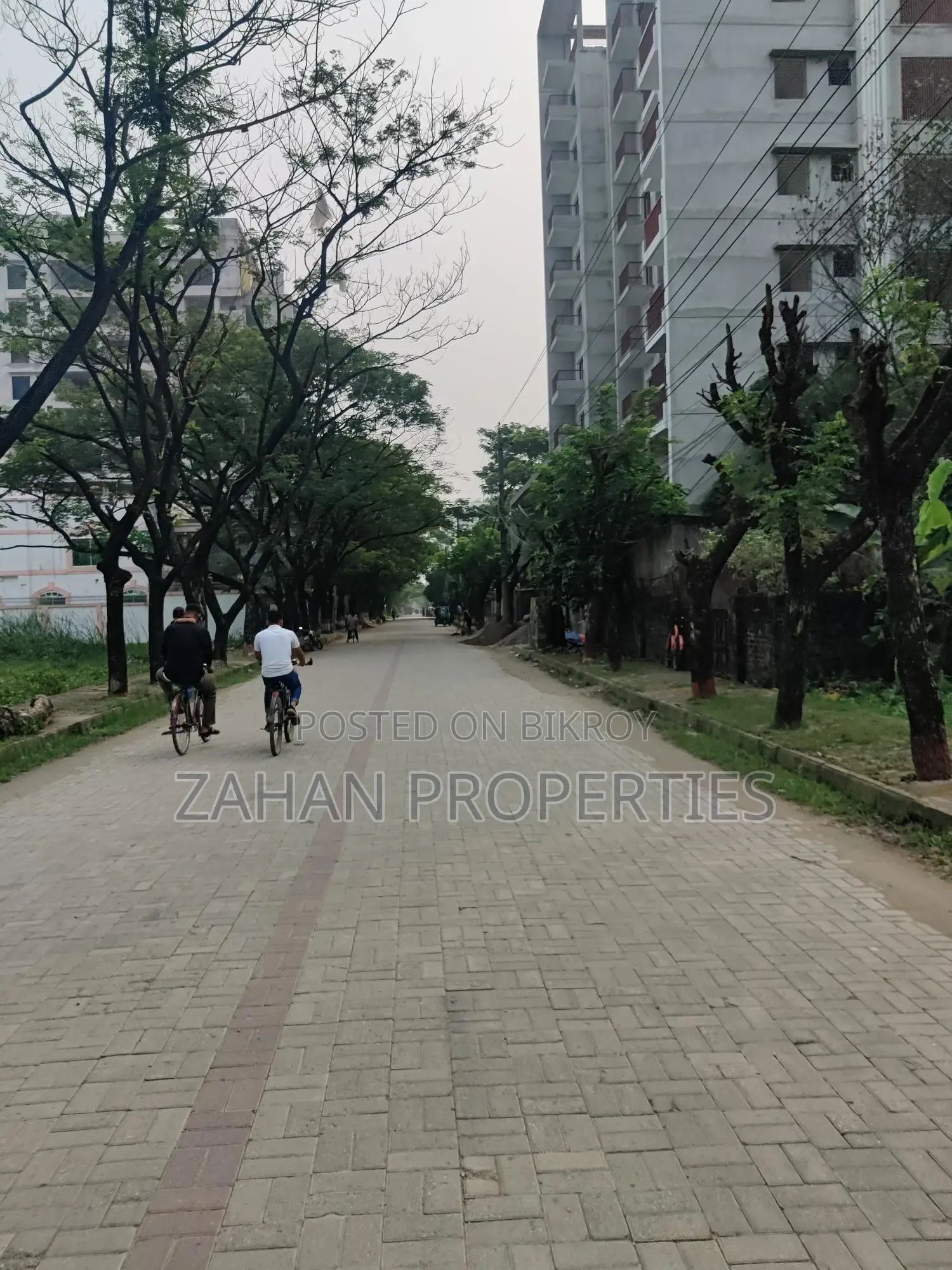 BASHUNDHARA J Block 10 kata Plot sell.