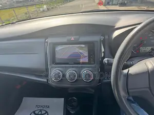 Toyota Axio EX 2021