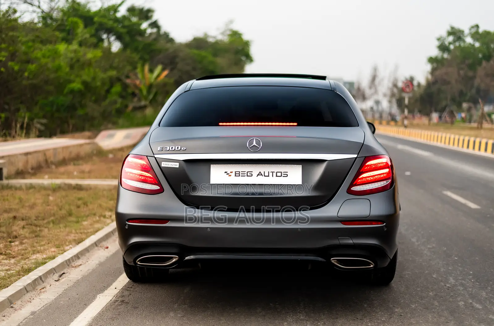 Mercedes-Benz E-Class E300e 2019