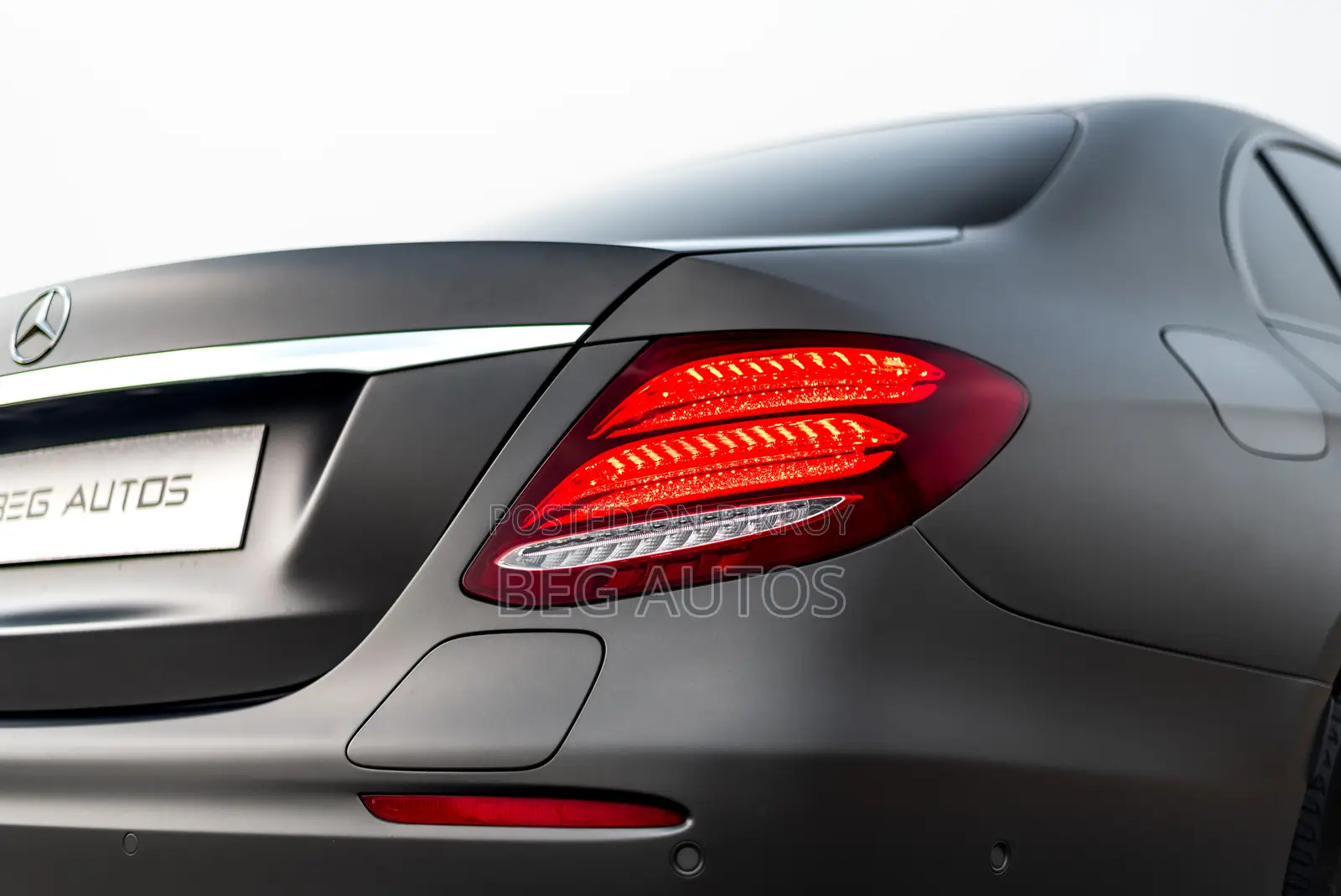 Mercedes-Benz E-Class E300e 2019
