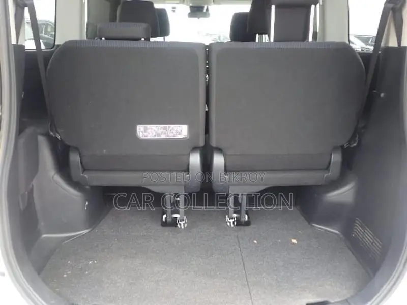 Toyota Noah X packeg 2020