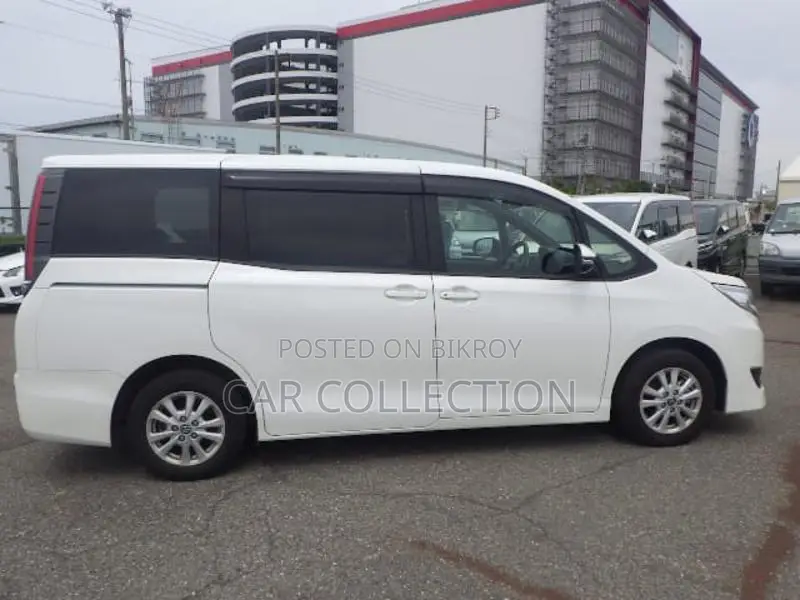 Toyota Noah X packeg 2020