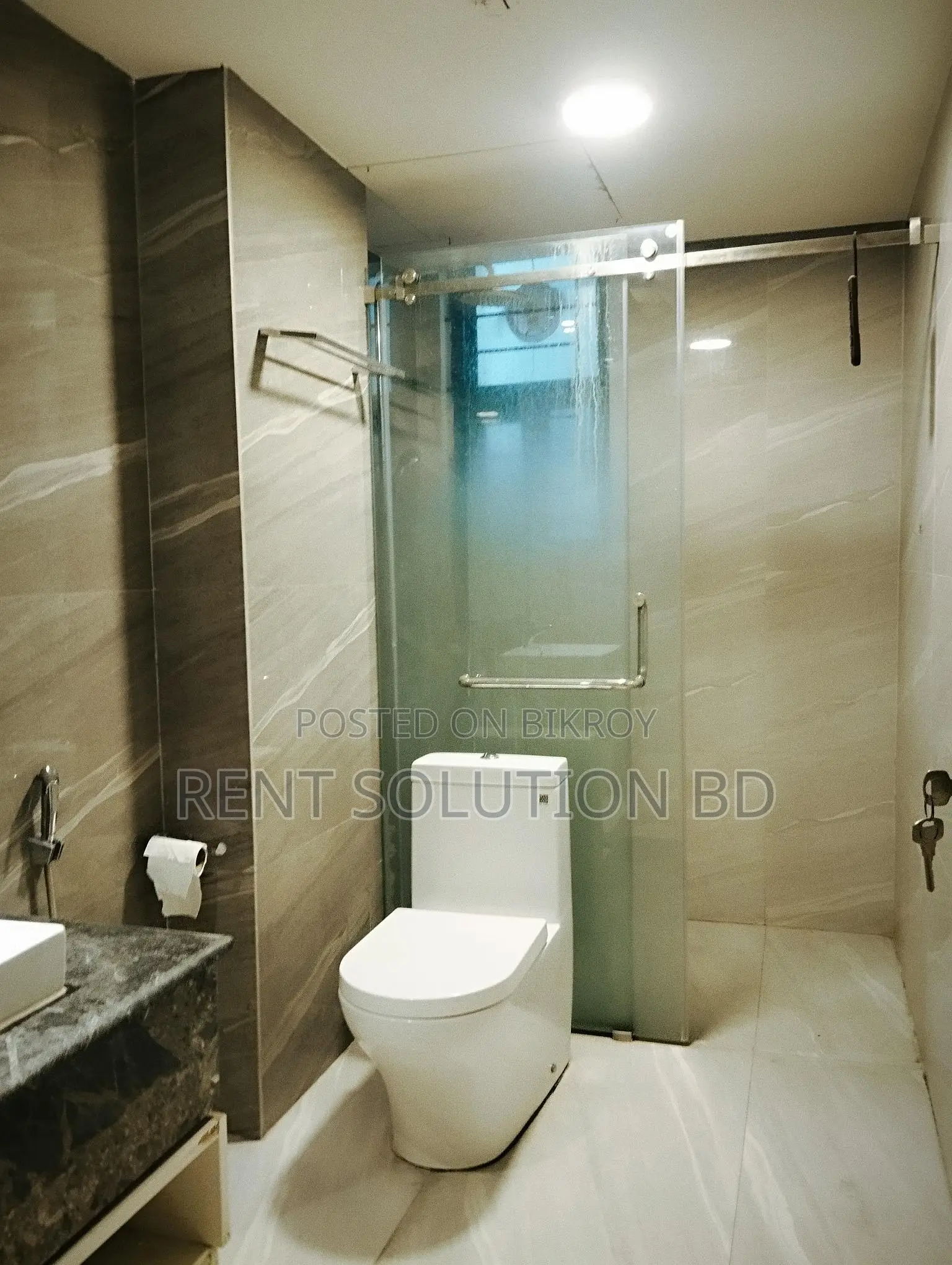 Furnished 4 Bedrooms Luxury Apartment