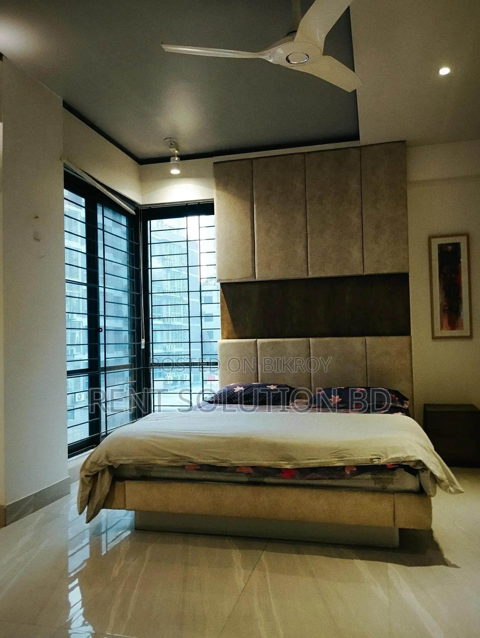 Furnished 4 Bedrooms Luxury Apartment