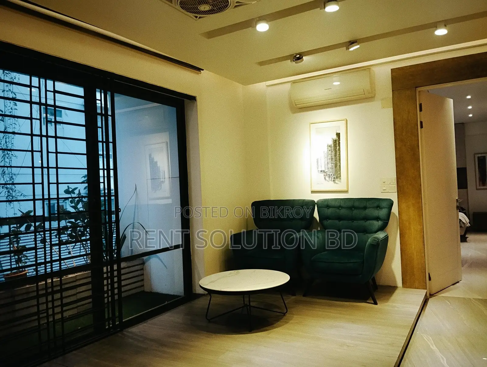 Furnished 4 Bedrooms Luxury Apartment