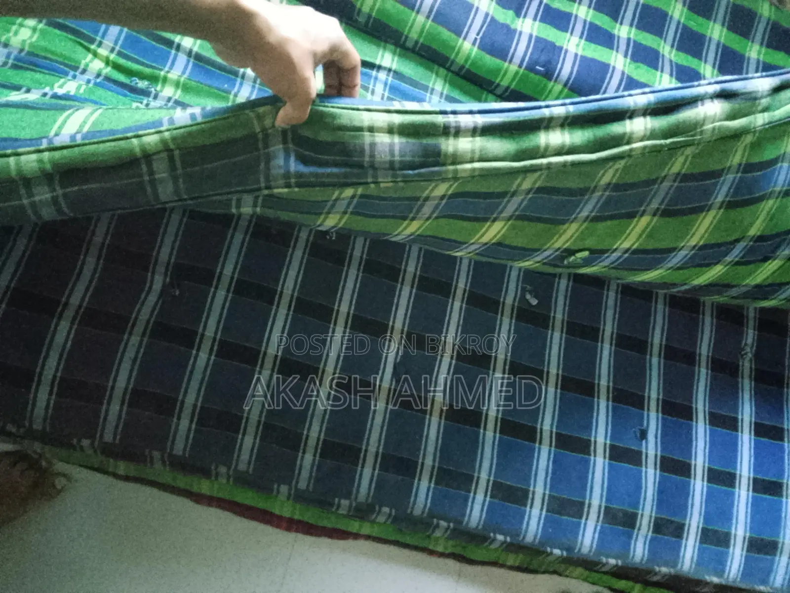 ১টি জাজিম বিক্রি করা হবে