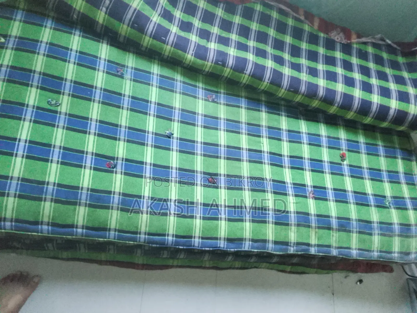 ১টি জাজিম বিক্রি করা হবে