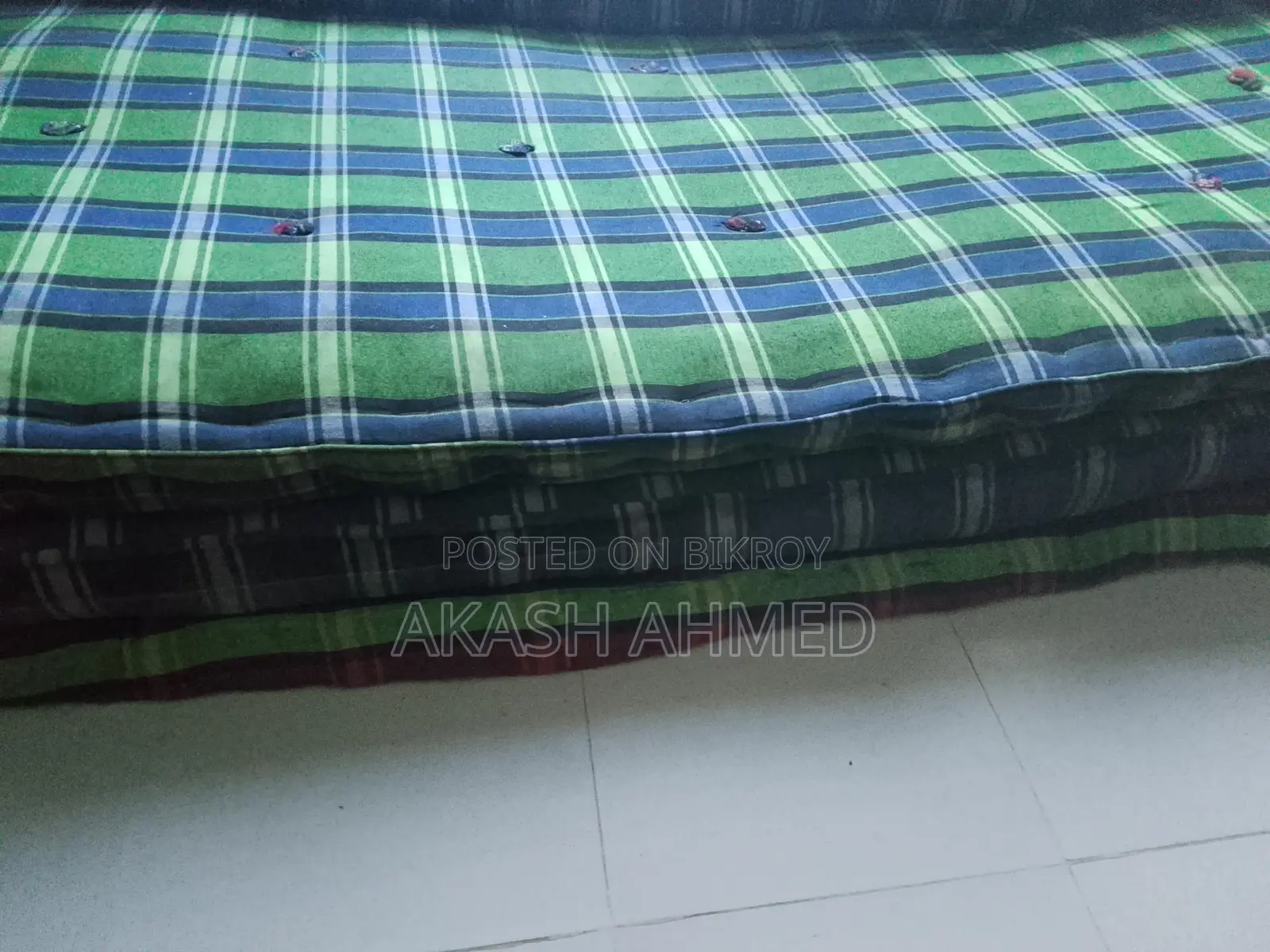 ১টি জাজিম বিক্রি করা হবে