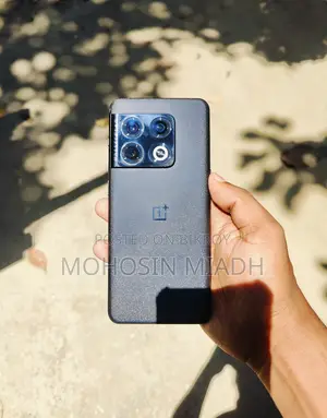 OnePlus 10 Pro . (Used)