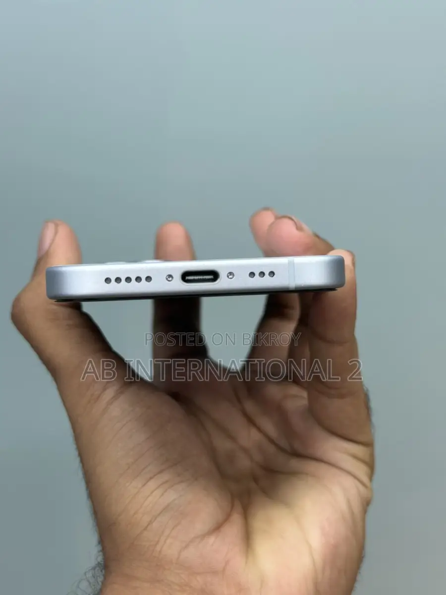 Apple iPhone 15 (Used)