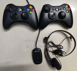 ২টি অরিজিনাল Xbox 360 কন্ট্রোলার, রিসিভার এবং হেডসেট