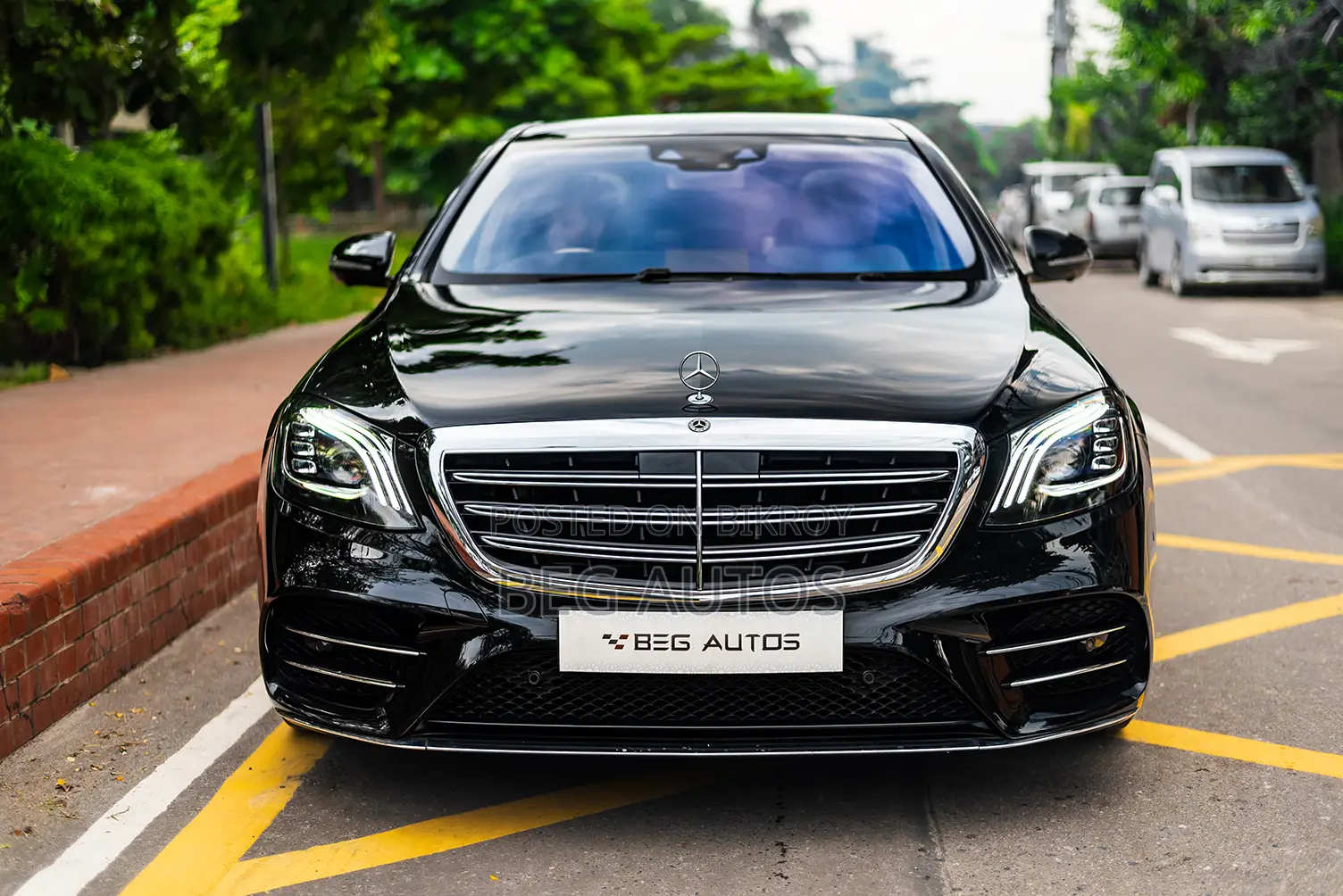 Mercedes-Benz S-Class S560e 2019