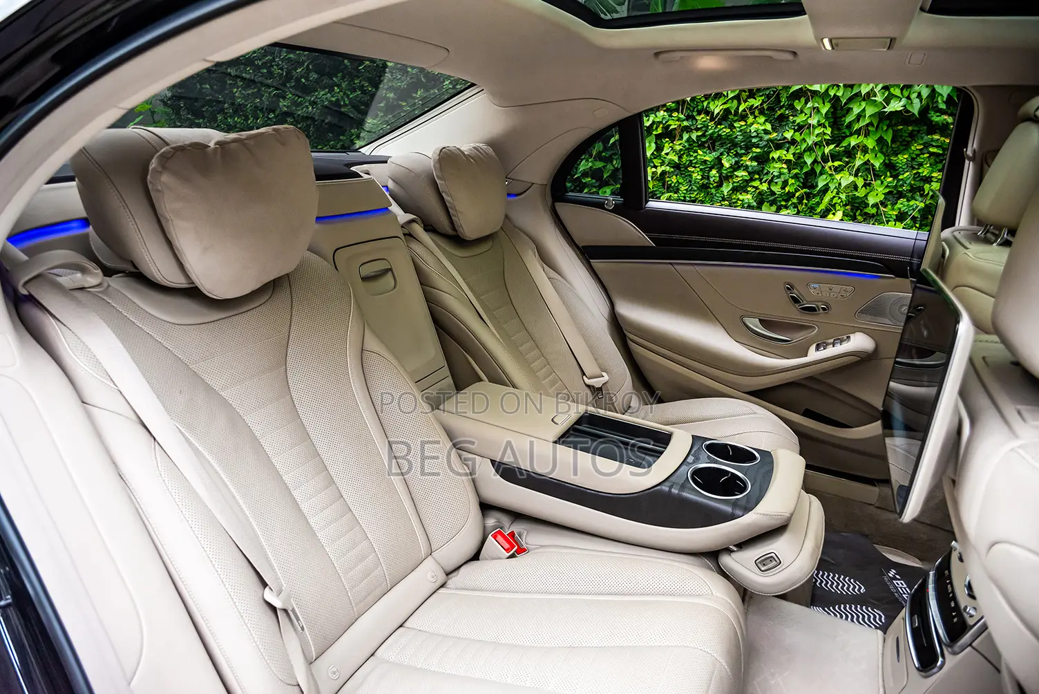 Mercedes-Benz S-Class S560e 2019