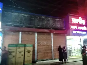 শো- রুম এর জন্য ভাড়া হইবে ইলেক্ট্রনিকস, রেস্তোরাঁ, গাড়ি