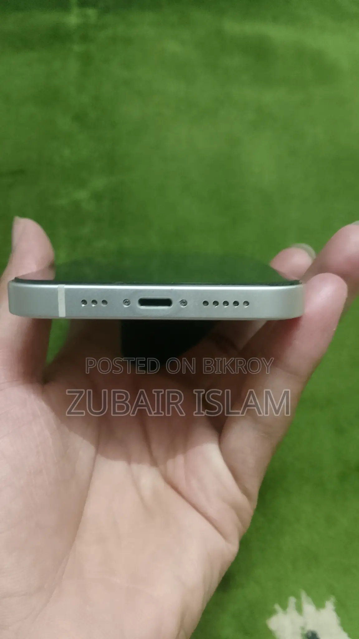Apple iPhone 13 . (Used)