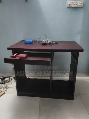 Dark Wood Computer Desktop Table