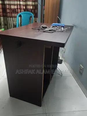 Dark Wood Computer Desktop Table