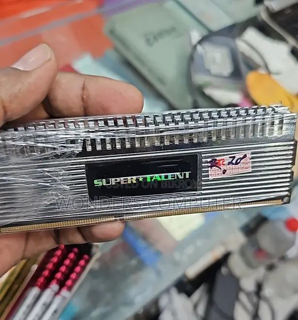 Super Talent 4 GB DDR3-1600 Desktop RAM With 1-Year Warranty