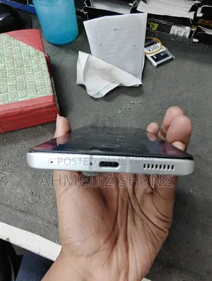 iQOO 10 (Used)