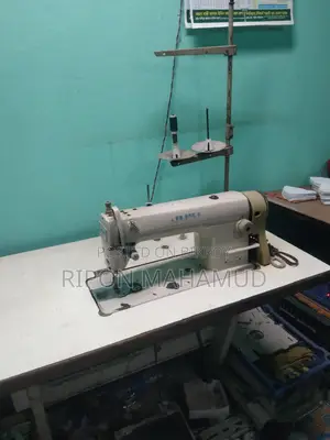 সেলাই মেশিন বিক্রি হবে।