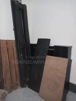 A Beautiful Fresh 4ft and 6ft Box Bed