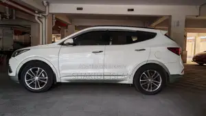Hyundai Santa Fe . 2016